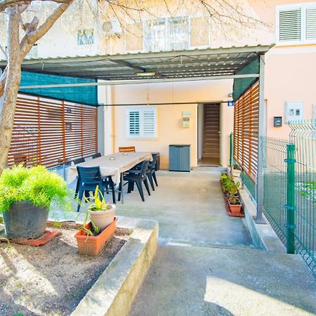 Apartmani Ana Tivat Ngoại thất bức ảnh