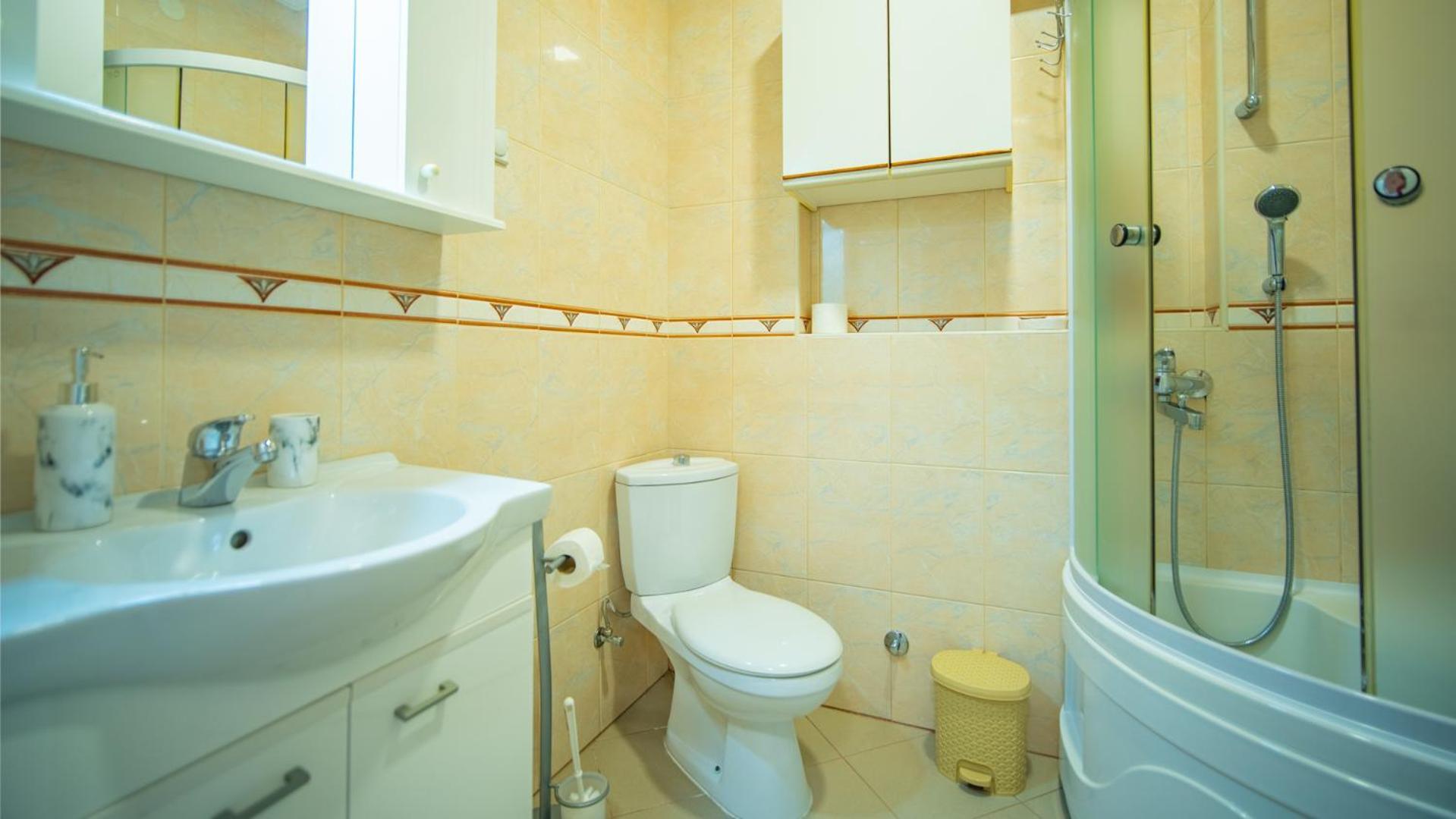 Apartmani Ana Tivat Ngoại thất bức ảnh
