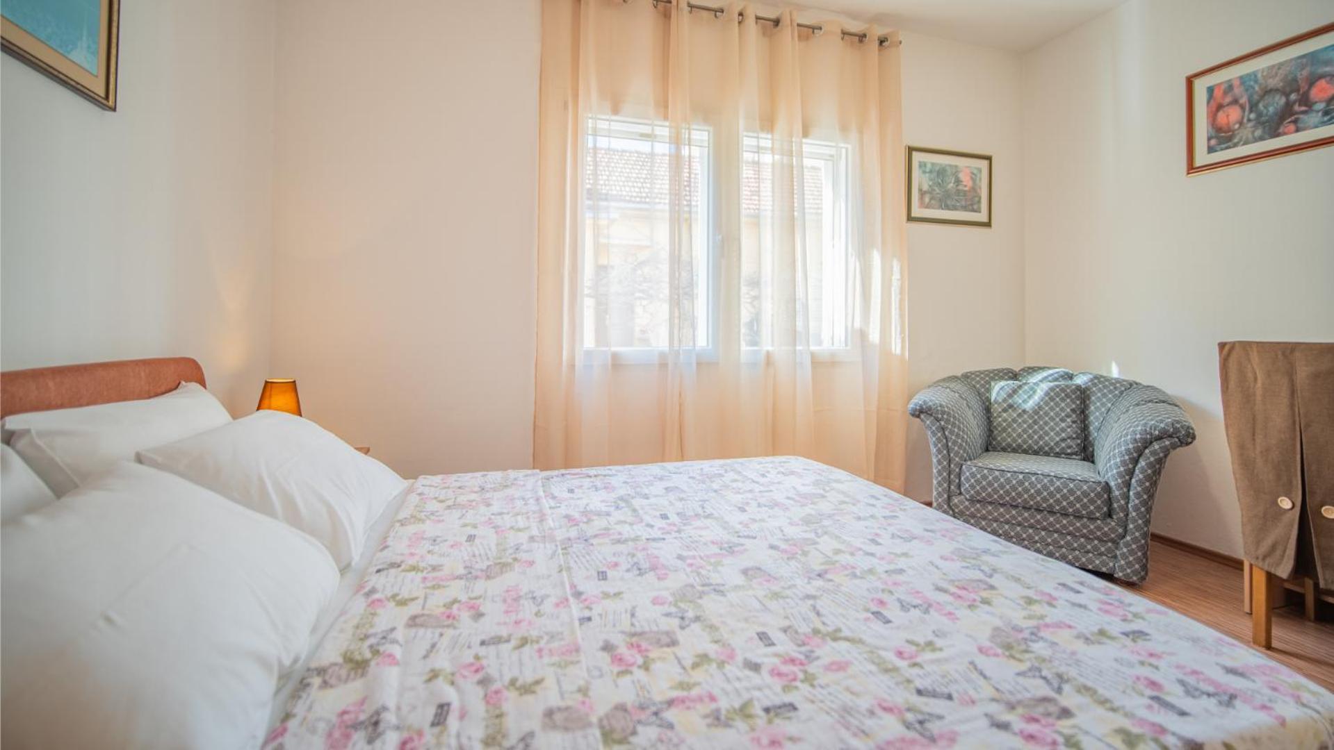 Apartmani Ana Tivat Ngoại thất bức ảnh