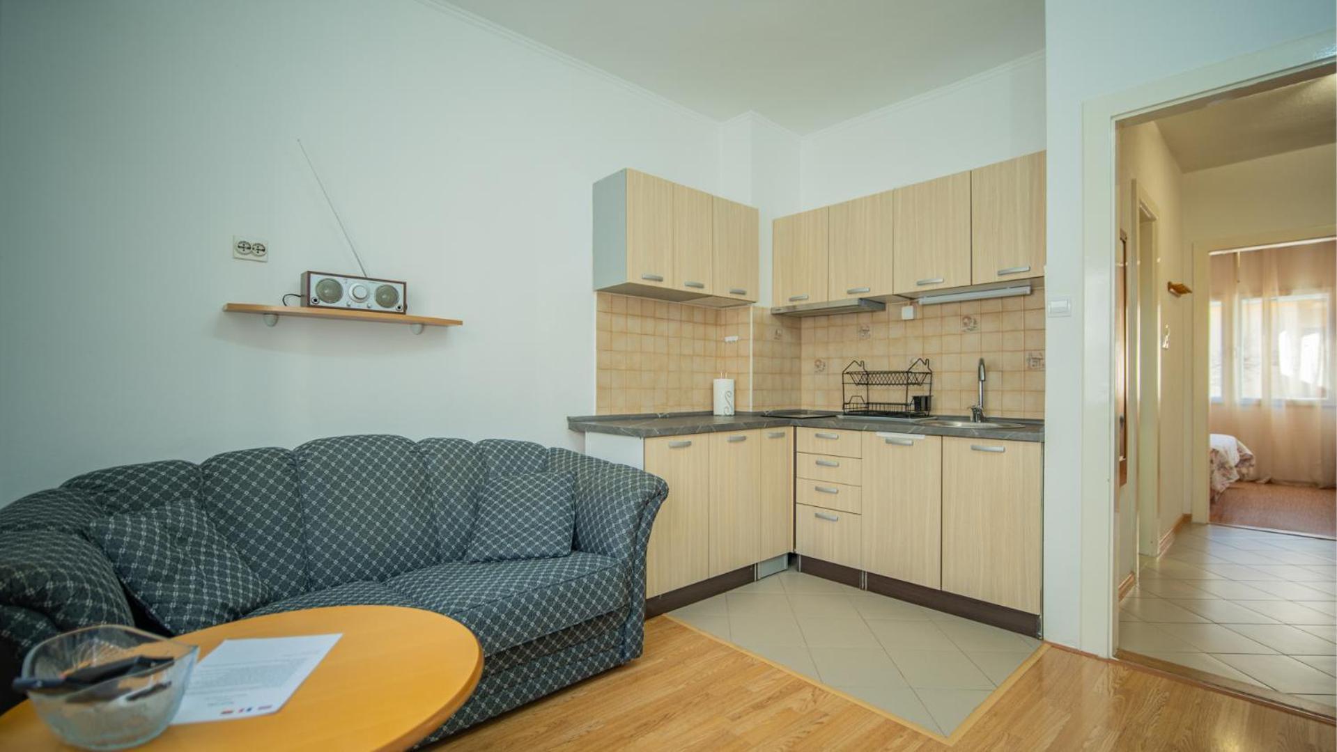Apartmani Ana Tivat Ngoại thất bức ảnh