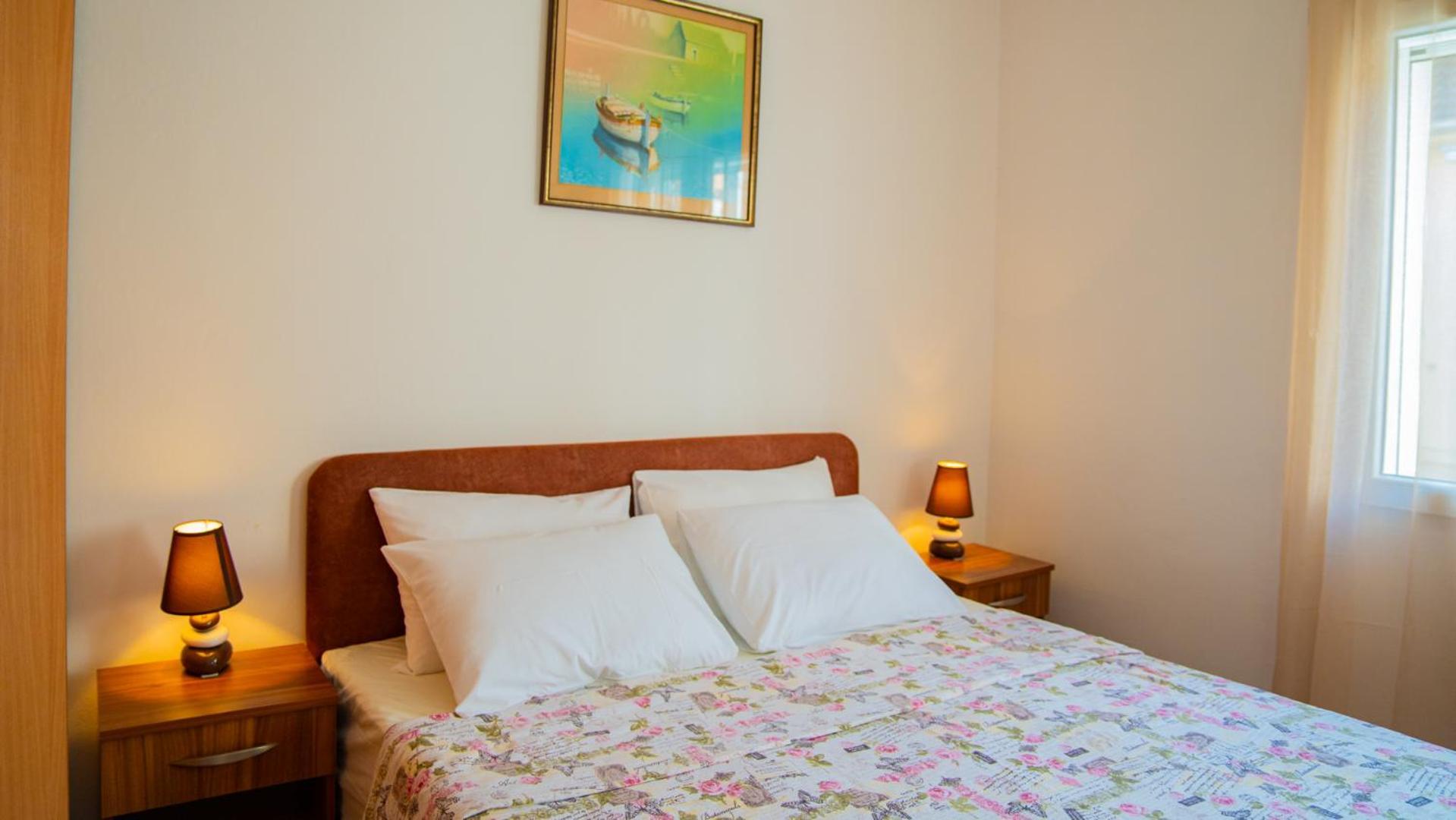Apartmani Ana Tivat Ngoại thất bức ảnh